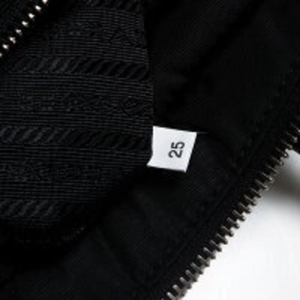 Prada Padent Triangle Logo Handbag Clutch Black - Picture 11 of 13